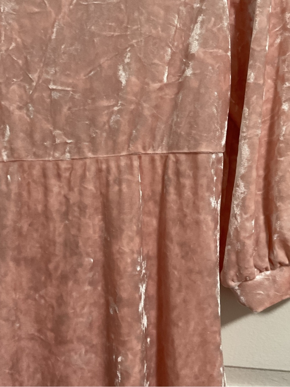 Motherhood Pink Crushed Velvet Maternity DRESS - Picture 5 of 6